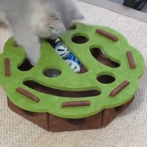 Felt Maze Box Cat Toy Pet Exercise Puzzle Kitten Interactive Toy Cat Scratch Board With Jingle Balls