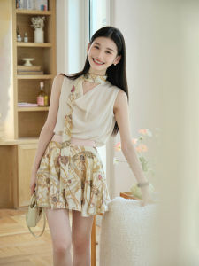 ChillCozy Krit 100% Flax Holiday Style in Print Design Short Pants Set Two Pieces Set Summer Elegant Style for Women