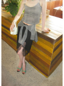 Irregular Design Elegant Lace Edge Straight Cut Half Skirt