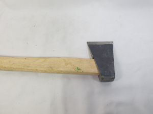 Búa rìu đẽo 2 dấu cán gỗ dùng để đóng đinh chặt cây bổ củi...