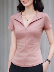 เสื้อยืดคอโปโลแขนสั้นทรงสลิมฟิตสำหรับผู้หญิง ฤดูร้อน 2025 ใหม่ ปกโปโล แขนสั้น ปกเสื้อ คอกลม เสื้อผ้าทำงานสไตล์เกาหลี