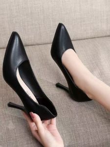 Giày Cao Gót Da Thật Cho Tiếp Viên Hàng Không 2025 Giày Công Sở Mũi Nhọn Gót Mỏng Đa Năng Màu Đen Giày Công Sở Thời Trang