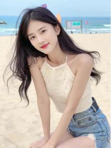 chaqi | Elegant Backless Halter Neck Short Tank Top