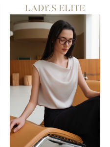 LadyS Elite | Mousse Fabric Sleeveless Shirt