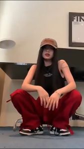 1002 เสื้อครอป เสื้อกั๊กไหมพรมแขนกุด