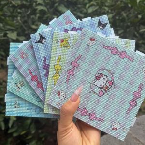 New Sanrio Cartoon Color Perler Beads Board 104 Nails 78 Nails Board High Temperature Resistant 52 Nails Thickened Anti-scalding Pad Cute 卡通三丽鸥拼豆板加厚耐高温52/78/104钉