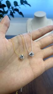 [ COD ] Kalung Nagita Mata Satu Vintage / Kalung Titanium Wanita Terbaru / Kalung Titanium Anti Karat Wanita KT42