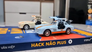 Mô Hình Xe Ô Tô Mercedes Benz Đồ Chơi. Tỷ Lệ 1.36 Bằng Hợp Kim. Có Bánh Đà