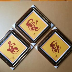 Bộ 3 tranh phúc lộc thọ kích thước 40cm x 40cm. Quà tết tân gia khai trương mừng thọ.