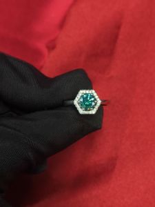 Diamcity (Free Gra Certificate) Ornamen 1 Karat Delapan Hati dan Delapan Panah Biru Hijau Moissanite Cincin Wanita