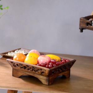 2025 สมัยใหม่ถาดผลไม้ห้องนั่งเล่นบ้านโต๊ะกาแฟไม้เนื้อแข็งวินเทจถาดฉลุแกะสลักตารางขนมขบเคี้ยวครัวร้านอาหารถาดเก็บของ