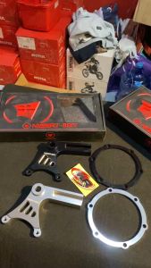 bracket kaliper belakang brembo 2 piston ninja 150 rr krr 150
