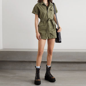 ฤดูร้อน ชุดรอมเปอร์คาร์โก้แขนสั้นกองทัพ สีเขียว ขาตรง ลำลอง หลวม Fit Pure ผ้าฝ้าย วันพีซ กางเกง สตรีทสไตล์ เสื้อผ้าผู้หญิง