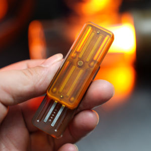 Rebound Pei Mechanical Coin Ratchet EDC Paragraph Push Card Pop Coin Decompression Artifact Decompression Fingertip Toy Amber