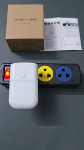 Đèn cảm biến ánh sáng tự động tắt mở để phòng ngủ cầu thang thiết kế sang trọng tiện lợi vật liệu chống cháy