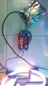 LM2596 Adjustable Step-Down Power Module โมดูลลดแรงดันไฟฟ้า รองรับอินพุต 4-35V เอาต์พุต 1.23-30V ใช้งานสะดวก มีโวลต์มิเตอร์ LED A014