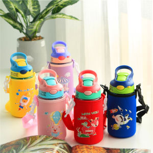 480ML Childrens Straw Cup Childrens Outdoor Portable Drinking Cup Cartoon Cute Childrens School Duckbill Cup Boys And Girls Anti Overflow Cup With Straw Childrens Straw Anti-Skid Leak Proof Rollover Device Cartoon Pattern (With Cup Cover)