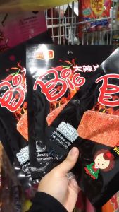 12X26GM TAO KAE NIA BIG SPICY SNACK HALAL SNEK