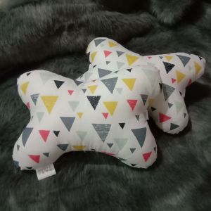 bantal leher mobil isi 2 motif harga glosir sandaran kepala bantal bentuk tulang harma murah