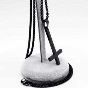 Stainless Steel Upside Down Cross Witchcraft Pagan Necklace Inverted Cross Black Chain Necklace Jewelry Cruz Invertida N8374S03