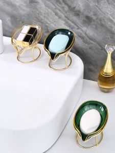 New 3 Colors Nordic Style Soap Holder Metal Base Luxury Design Soap Dish Easy To Drain Water Soap Dispenser Shower Room