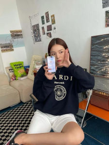 เสื้อฮู้ดผู้หญิงสไตล์ย้อนยุคสไตล์อเมริกัน ทรงหลวม หนา แขนยาว ปกติ คอกลม เสื้อผ้าทำงานสไตล์เกาหลี ฤดูใบไม้ร่วง 2024