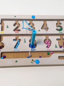 Montessori Educational Magnet Pen Control Number Toys Kids | Papan Magnetik Pendidikan Mainan Budak Nombor | 数字磁铁控笔板