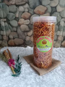 KERIPIK PISANG MUSTOFA BAYAR DITEMPAT PEDAS MANIS