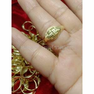 แหวนตะกร้อ กร้อเงิน กร้อทอง เสริมสิริมงคลด้านการค้าขาย ตัวแหวนทำจากทองเหลืองแท้ผสมเนื้อสตางค์ไม่ชุบสี