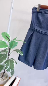 P18913 Jumpsuit จั้มสูทยีนส์ เกาะอก ขาสั้น ..