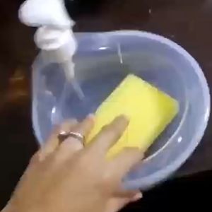 Automatic Detergent Dispenser With Cleaning Sponge Soap Dispenser Bottle Household Manual Plastic Press-Type Dish Soap