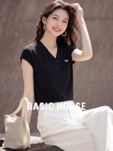 Basic House | Black Thin T-shirt Silk Embroidered Round-neck Sleeve Design