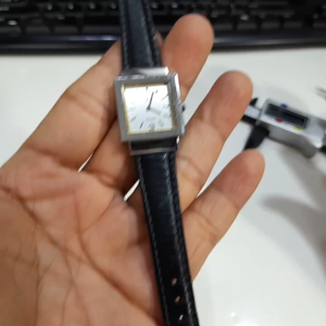 Đồng hồ dây da nữ Citizen XC size 23mm lịch lộc second hand Nhật