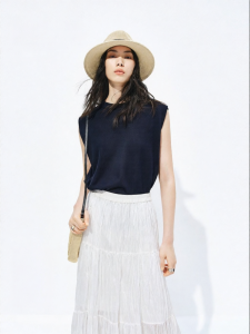 MO&Co. | Lightweight Structured Broad-shoulder Scarf Detail Sweater