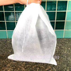 แพคละ 10 25 50 ใบ ถุงสปันบอนด์ เชือกรูด สีขาวเนื้อหนา ขนาด 35 x 45 และ 45x48 ซม. ถุงใส่รองเท้า ถุงใส่กระเป๋า ถุงใส่ของกันฝุ่น