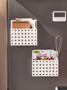 KM กล่องเก็บของดูดซับแม่เหล็ก ติดผนัง ไม่ต้องเจาะ สำหรับติดหน้าตู้เย็น ชั้นวางของในครัว ช้อน ตะเกียบ กล่องเก็บของ