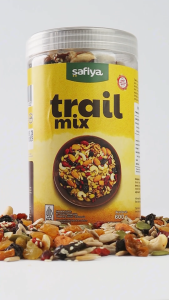 Safiya Trail Mix 600 Gram Jar With Almond Raisins Roasted Premium