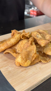 Crispy Chicken Skin Chicharon (180g) Medium Bottle