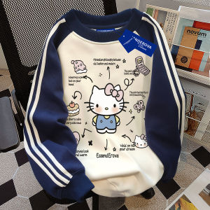 เสื้อฮู้ดคอกลมพิมพ์ลาย HelloKitty สไตล์อเมริกัน สำหรับผู้หญิง ฤดูใบไม้ร่วง/ฤดูหนาว 2025 ใหม่ 3 แถบ ตัดเย็บจากเสื้อผ้าหลายชิ้น