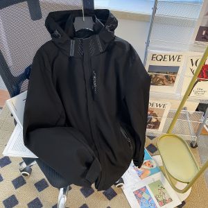 Outdoor Jacket Coat Mens Spring & Fall Mens American Fashion Brand Windproof Waterproof Windbreaker Mens Men Black Sports Jacket