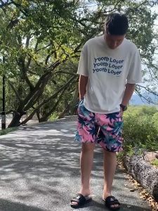 Beach pants Summer mens shorts Breathable five-piece pants Casual large pants Half pants Sports fast dry loose large shorts