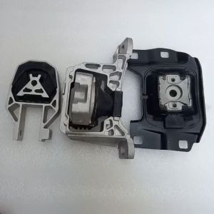 Chân máy Ford Focus .Máy 2.0. Đời xe 2012-2013-2014-2015.