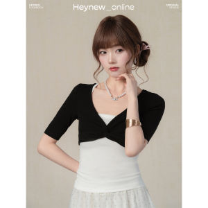 loveheynew | Bộ Đồ Slim Mid-Sleeve Twist 2 Mảnh
