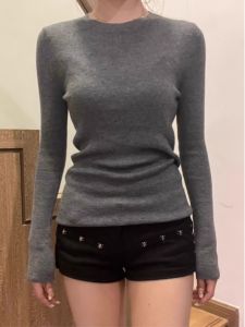 Zhaolu Si แขนยาวคอกลมสีเทาสไตล์เดียวกัน เสื้อสเวตเตอร์ถัก ผู้หญิง ฤดูใบไม้ร่วง High Sensation พรางหุ่น ฐานการสึกหรอด้านใน เสื้อท่อนบน