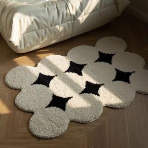 Scandinavian Style Clustered Carpet
