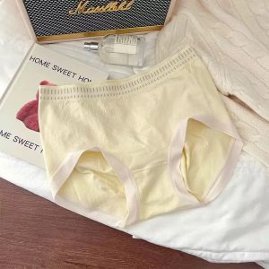 Laz Nigori Japanese INS Cloud-like Comfortable Breathable Mid-Waist Women's Briefs