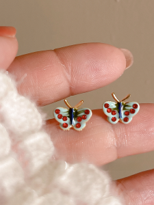 Blue Butterfly Island Vintage Stud Earrings Cute Young Adult Diamond Design Sense Earrings Mosquito Coil Ear Clip without Pierced Ears