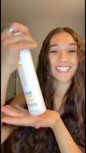 Dầu xả tóc GK HAIR HAIR TAMING SYSTEM WITH JUVEXIN COLOR PROTECTION MOISTURIZING CONDITIONER 300ml dưỡng ẩm tăng độ bóng chống xơ rối phục hồi tóc nhuộm của Mỹ