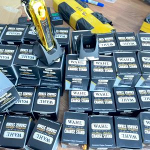 Dock sạc tông đơ WAHL sạc nhanh - xoay dây phiên bản mới
