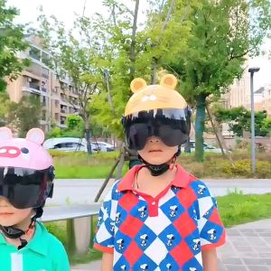 Sunshine House หมวกกันน็อคเด็ก รูปแบบการ์ตูน น่ารักๆ ระบายอากาศได้ดี เหมาะสำหรับเด็ก หมวกกันน็อค นิรภัย กันแดด